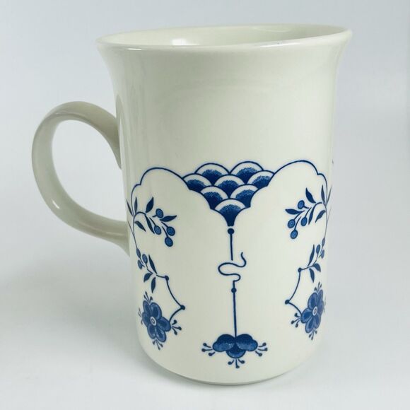 2 Churchill Finlandia White Blue Floral Flared Mouth Coffee Mug Made in England - Picture 8 of 13